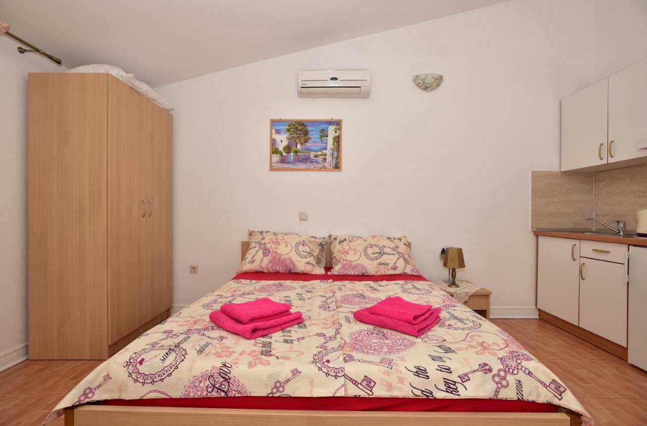 Studio Apartments Antonio Makarska Ngoại thất bức ảnh