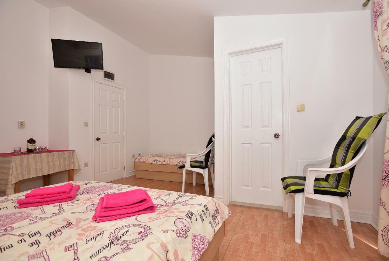 Studio Apartments Antonio Makarska Ngoại thất bức ảnh