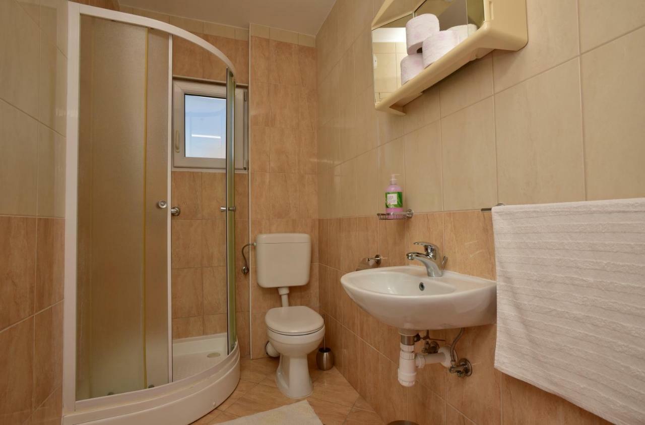 Studio Apartments Antonio Makarska Ngoại thất bức ảnh