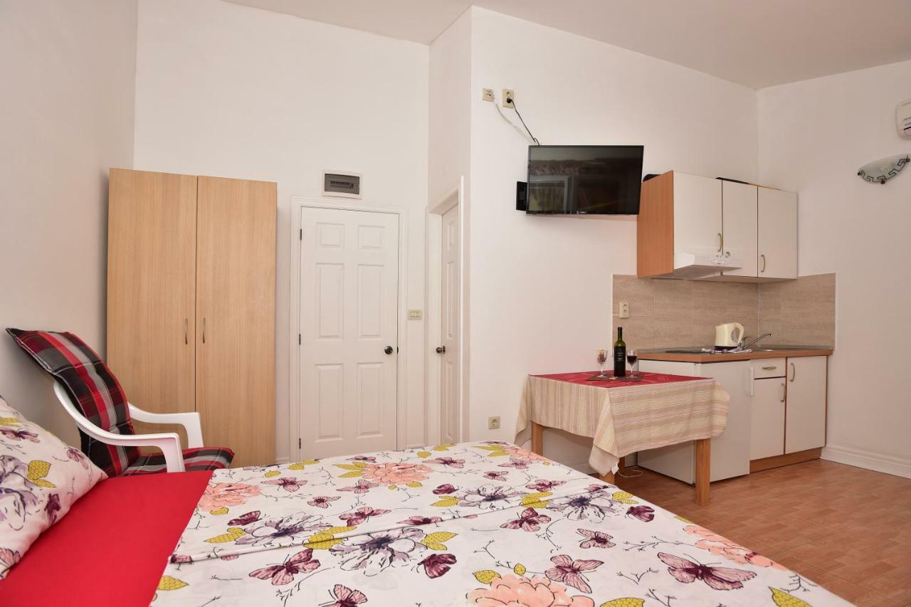 Studio Apartments Antonio Makarska Ngoại thất bức ảnh