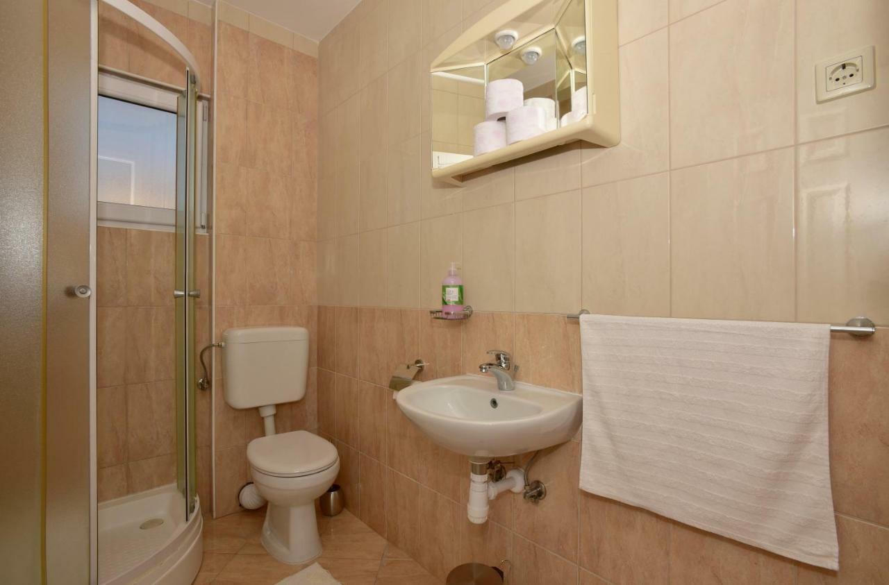 Studio Apartments Antonio Makarska Ngoại thất bức ảnh