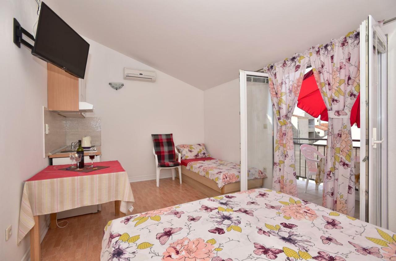 Studio Apartments Antonio Makarska Ngoại thất bức ảnh