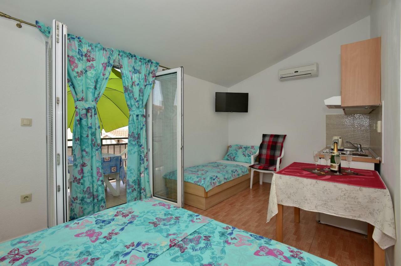 Studio Apartments Antonio Makarska Ngoại thất bức ảnh