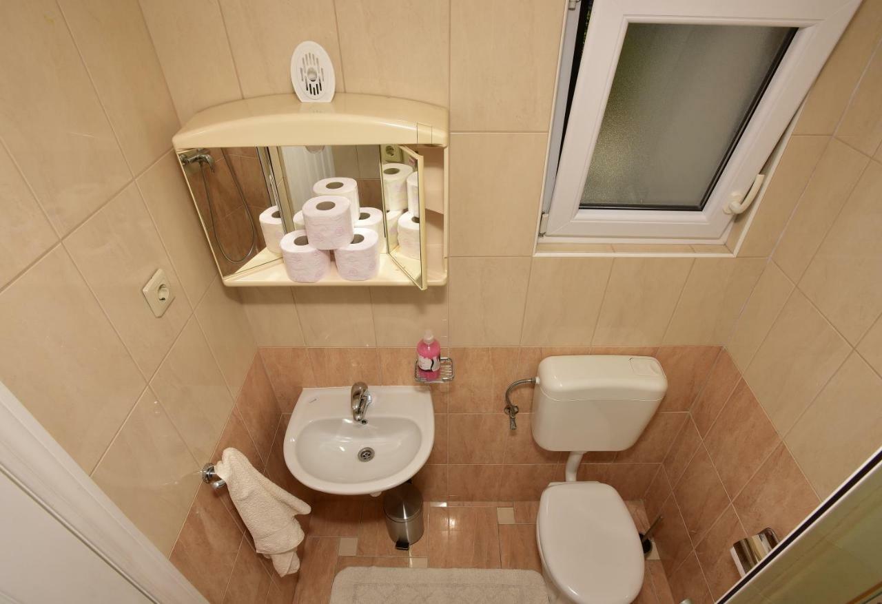 Studio Apartments Antonio Makarska Ngoại thất bức ảnh