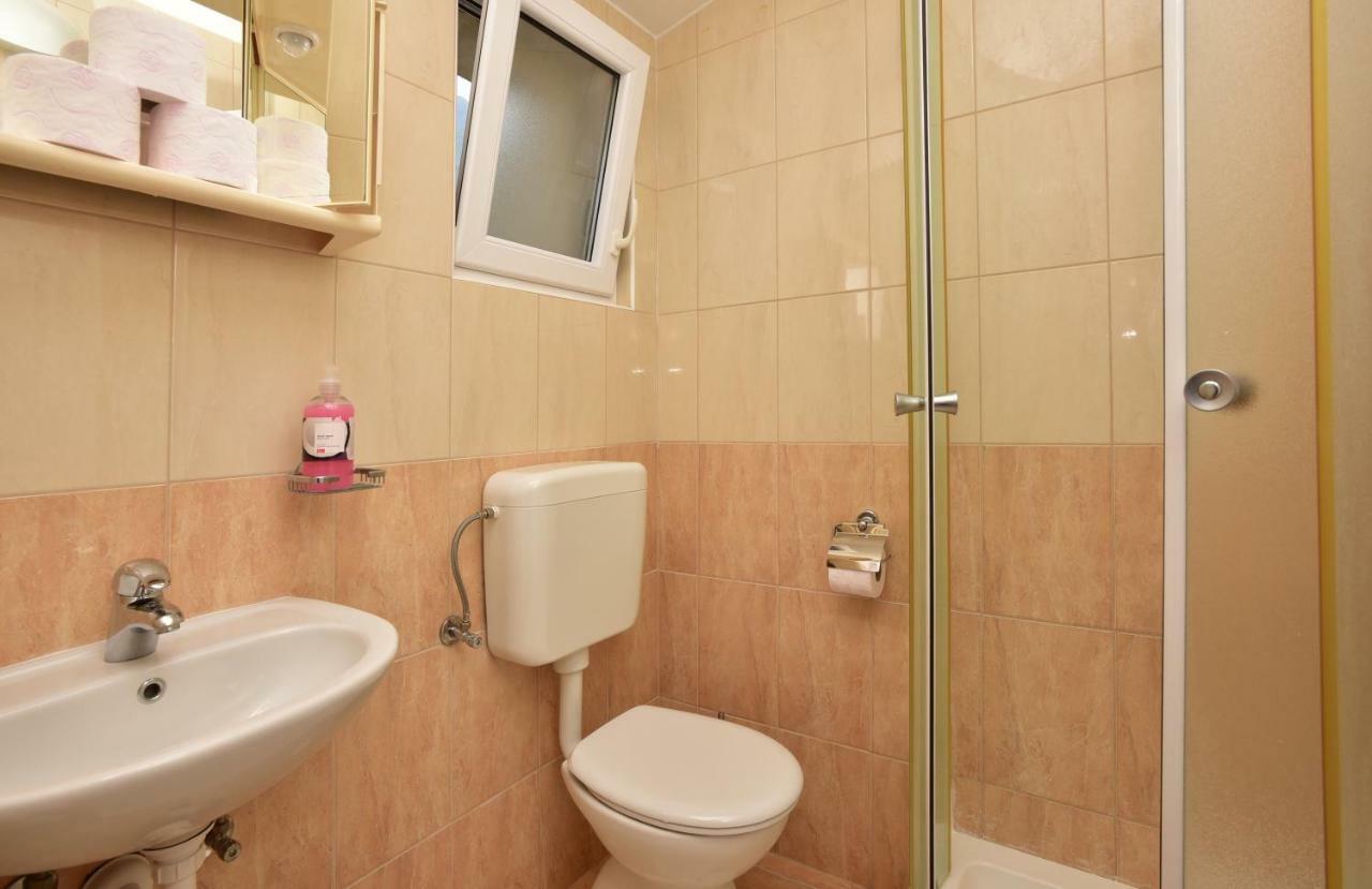 Studio Apartments Antonio Makarska Ngoại thất bức ảnh