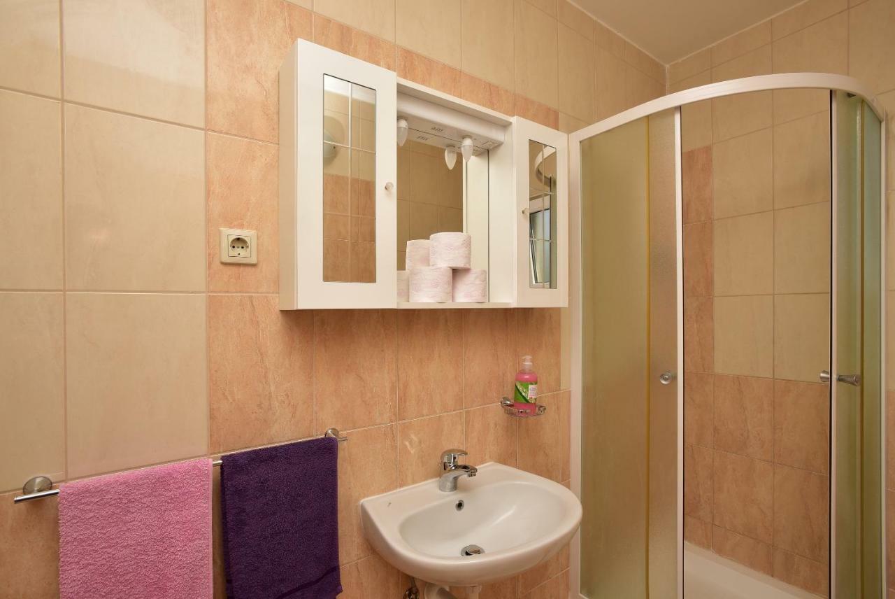 Studio Apartments Antonio Makarska Ngoại thất bức ảnh